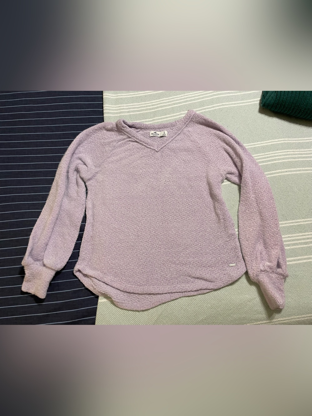 Hollister Light Lavender V-Neck Knit Sweater